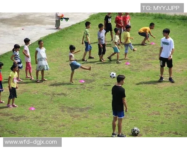 足球运动的魅力探秘：激情与团结交织的全球文化现象